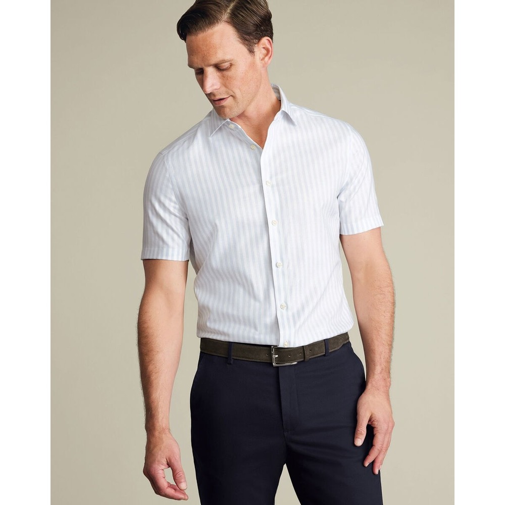 Charles Tyrwhitt Classic Fit Short Sleeve Shirt Ice Blue Stripe 17.5